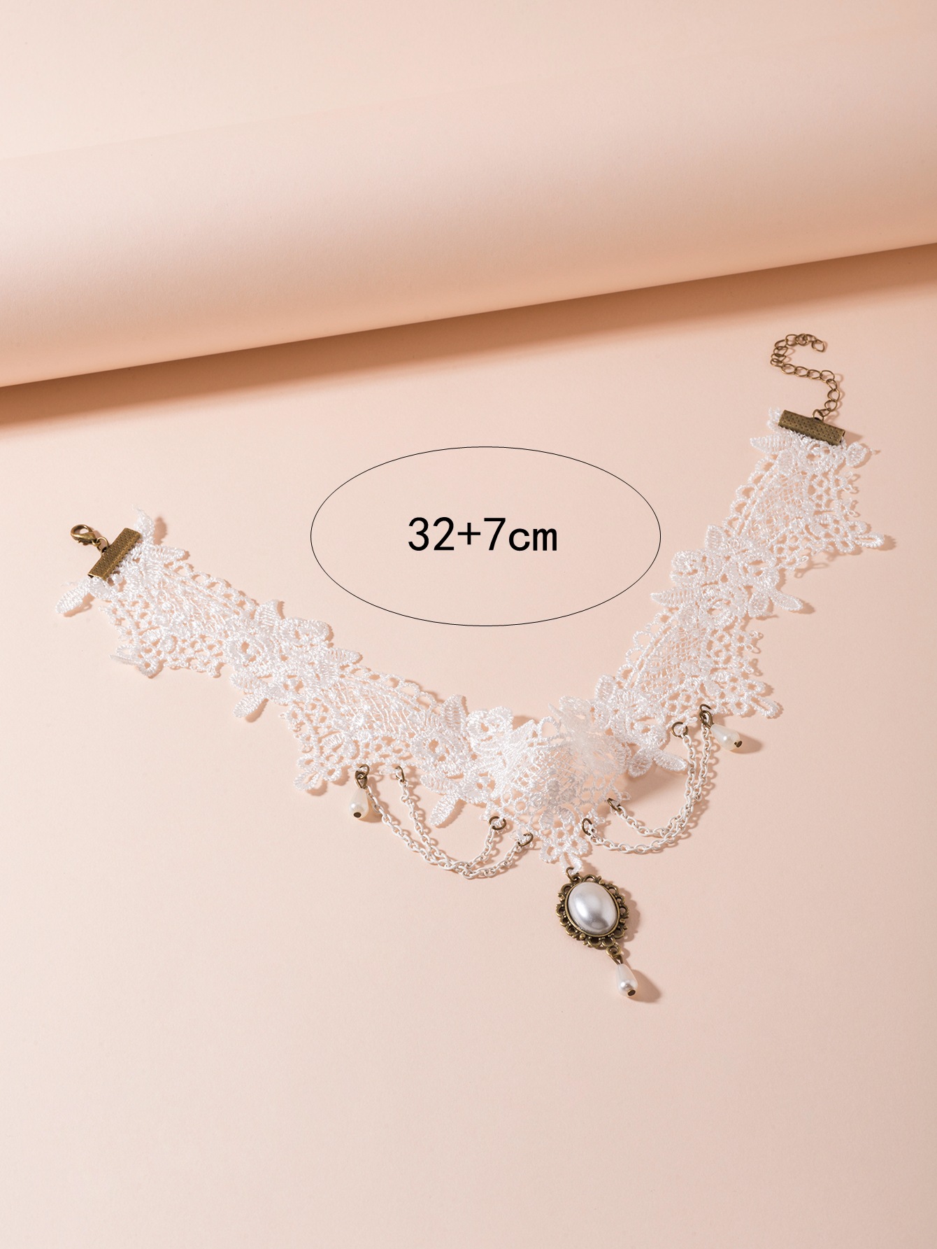 Vintage White Lace Choker Necklace with Pearl Pendant Style